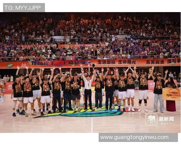 南京篮球队与杭州篮球队赛后状态分析与复盘总结